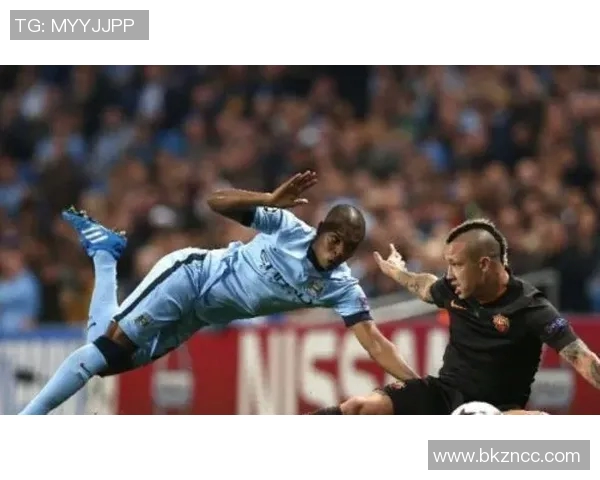 武汉篮球队进攻战术解析与欧冠足球的战术对比探讨 武汉篮球队进攻战术解析与欧冠足球的战术对比探讨